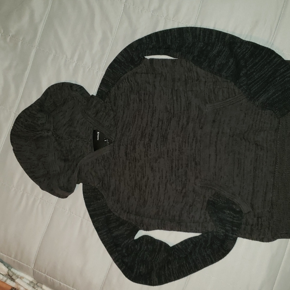 Hurley hooded sweater, Large.